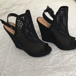 Chinese Laundry Peep-toe Wedge